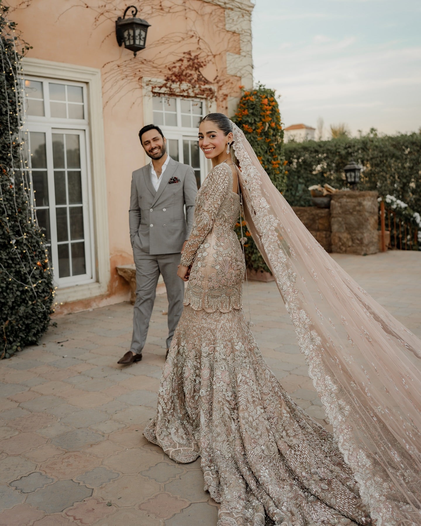 rent designer dresses for wedding Rented Bridesmaid Dresses On Rent – Bridal Party Wear Sassy Studio By Iram Bridal boutique Size:52EU/5XL/24UK/22US Flash Deal Velvet blue 🧿, I